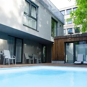 Apartment 5 