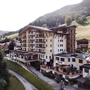 Hotel Familienresort Ellmauhof - Feriengut ****