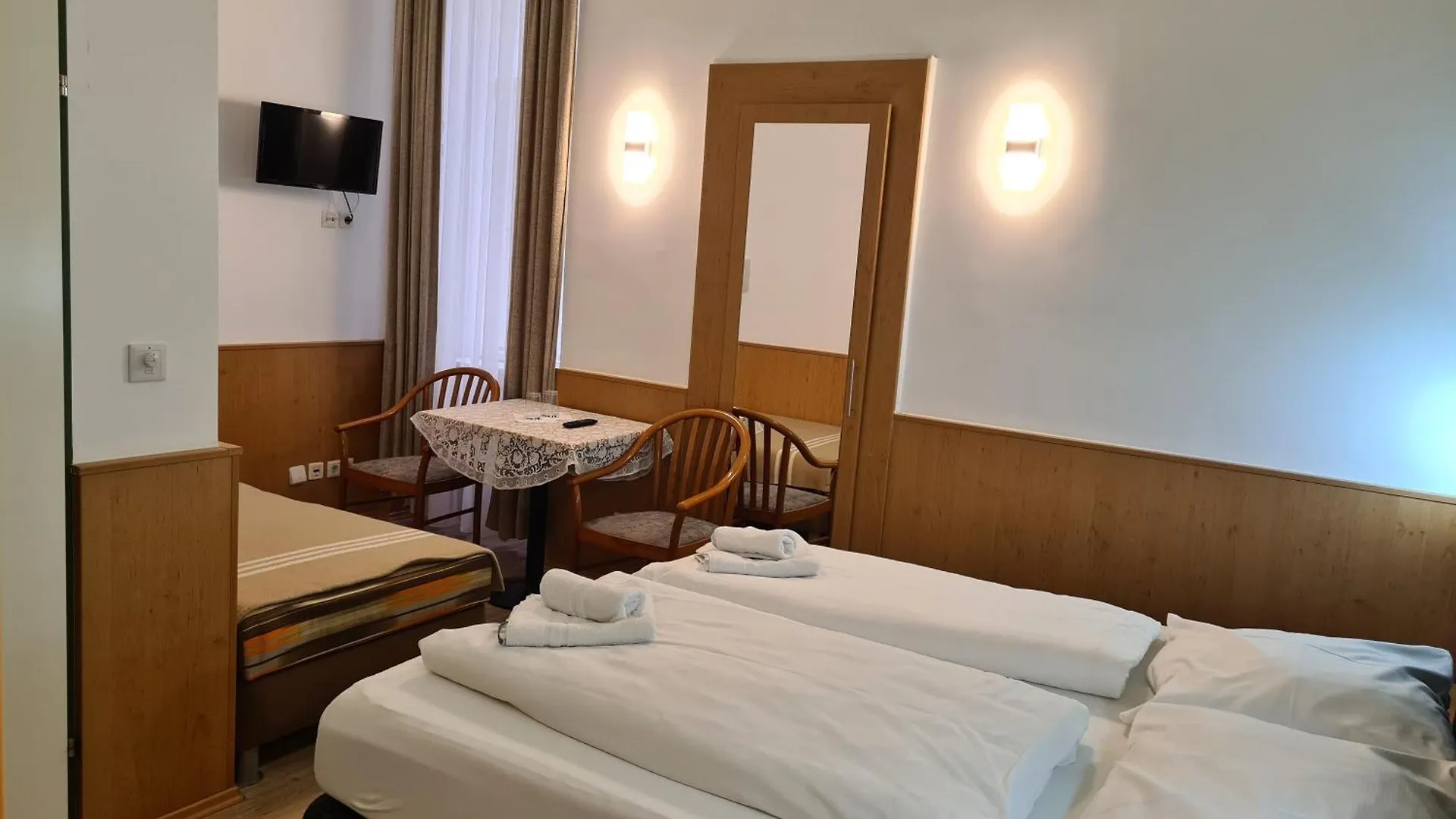 *** Hotel Pension Ani-Falstaff Austria