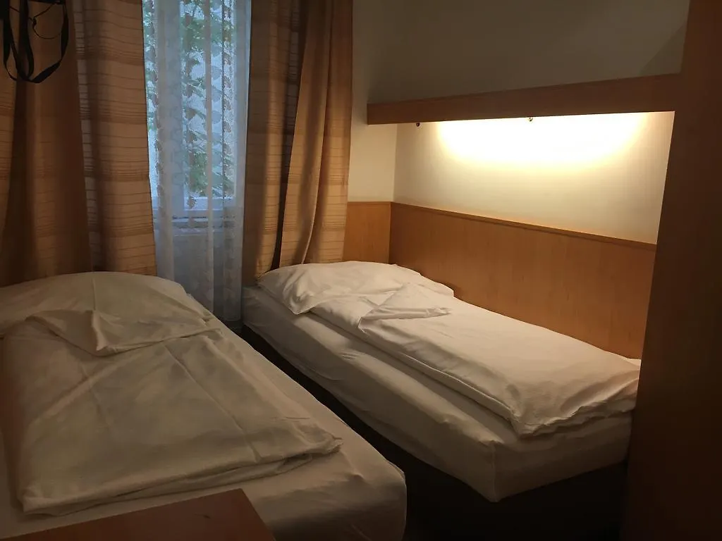 Pension Ani-Falstaff 3*, Vienna