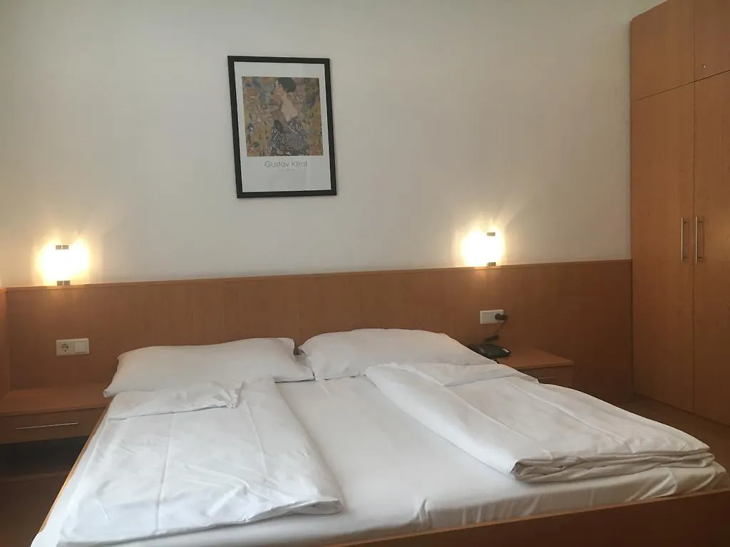 Hotel Pension Ani-Falstaff