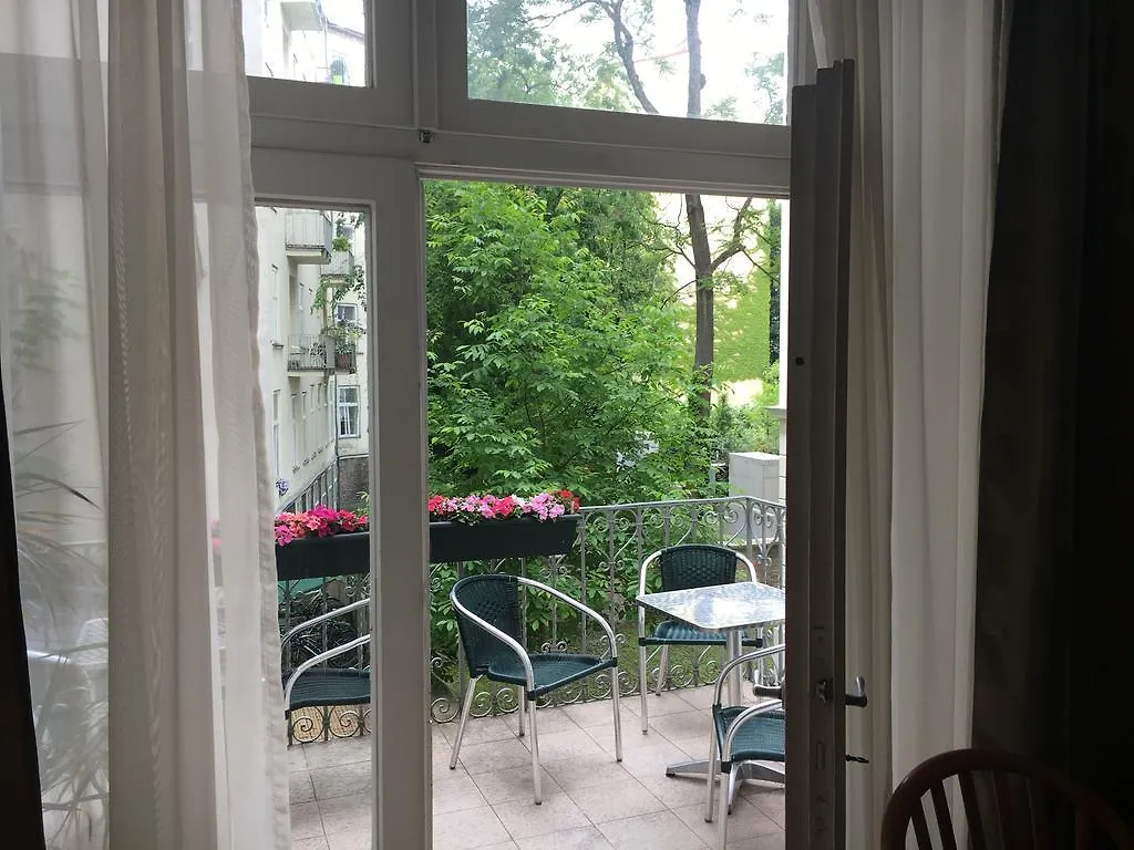 Pension Ani-Falstaff Hotel